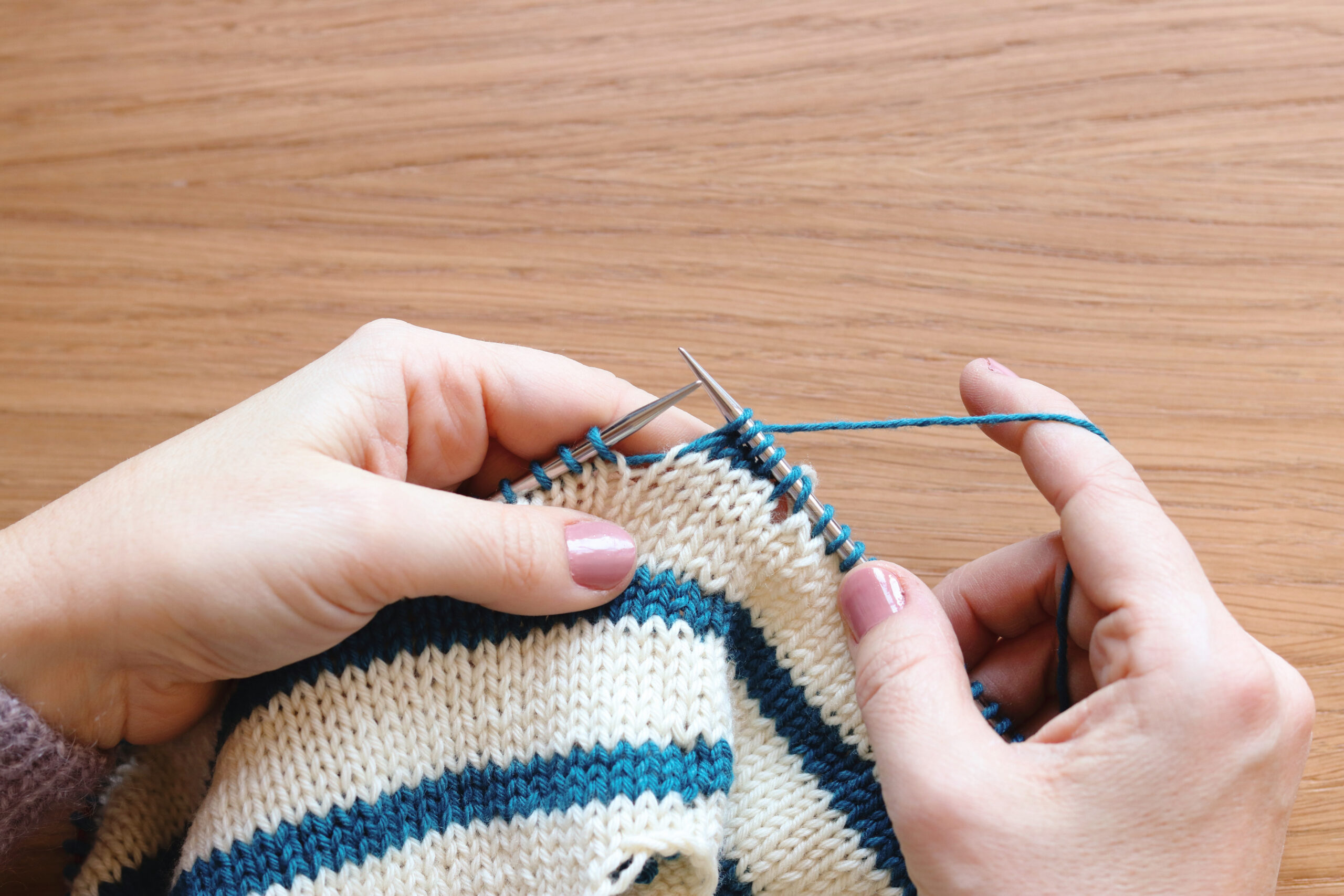 Learn to knit - Along Avec Anna